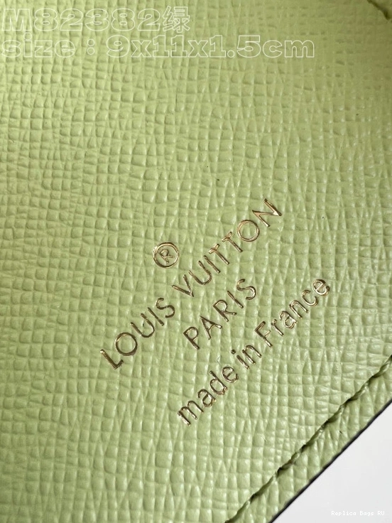 Affordable Vuitton Louis Lisa Wallet 0805